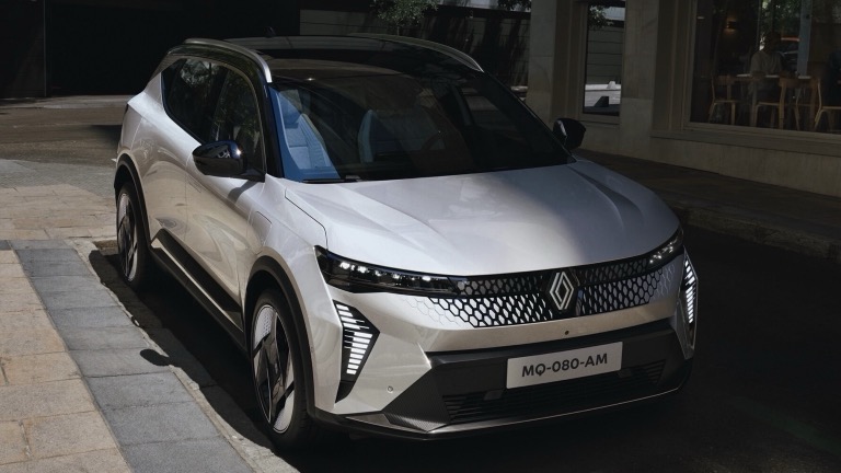 renault-scenic-e-tech.jpg